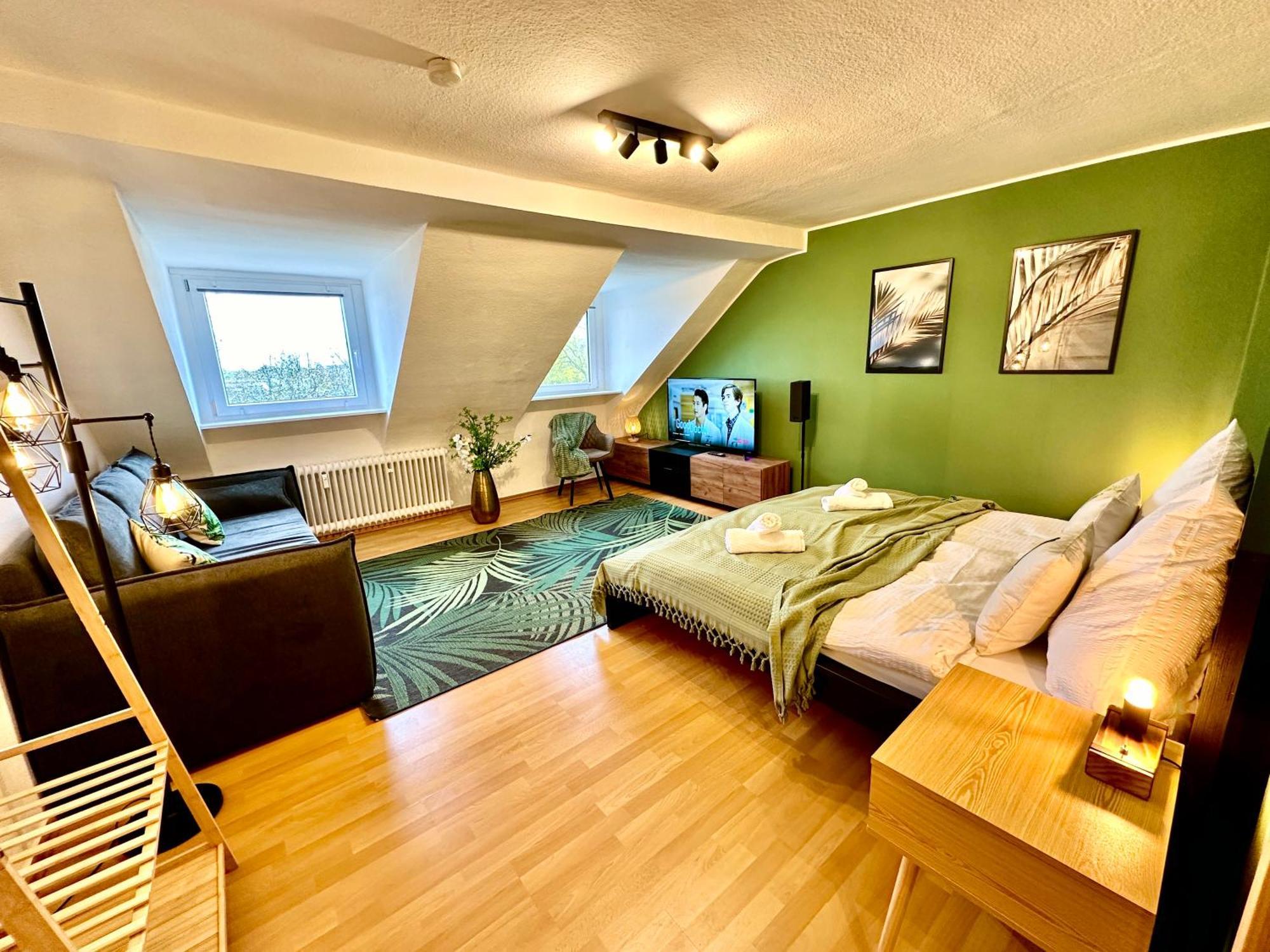Dschungel Wohnung, Geraeumig, Netflix, Sonos, Zentral Apartment *