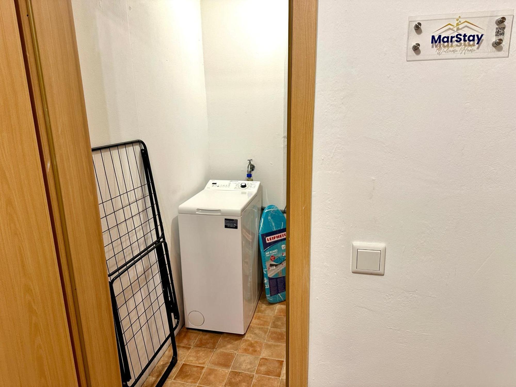 Dschungel Wohnung, Geraeumig, Netflix, Sonos, Zentral