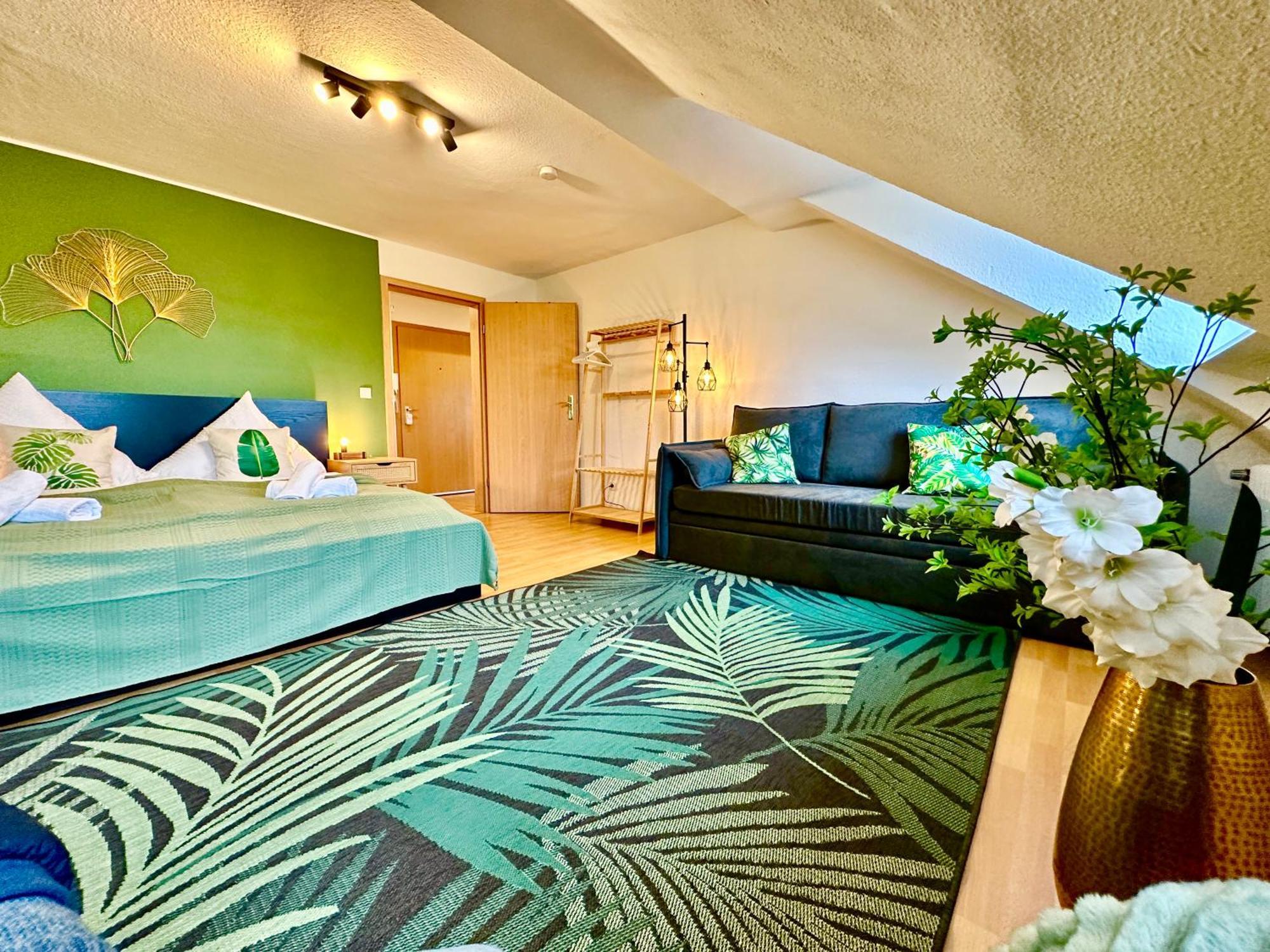 Apartment Dschungel Wohnung, Geraeumig, Netflix, Sonos, Zentral Duisburg